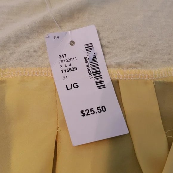 RW&CO Satin Trim and Back Tank Top - Picture 5 of 7